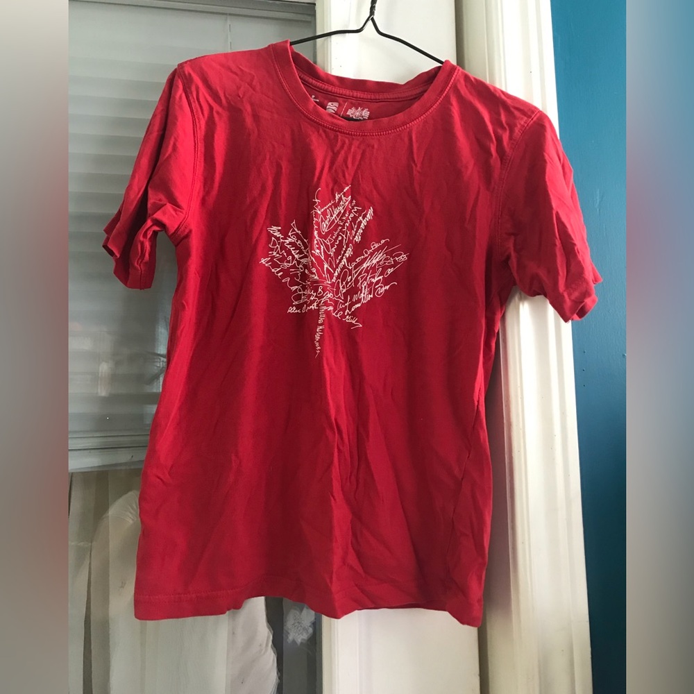 Youth Large Vancouver 2010 olympics tshirt